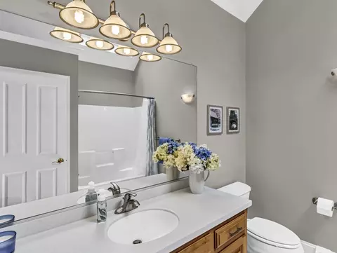 2 Opal Cir, Franklin, MA 02038 photo 23