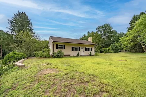 43 Jaeger Dr, Westfield, MA 01085