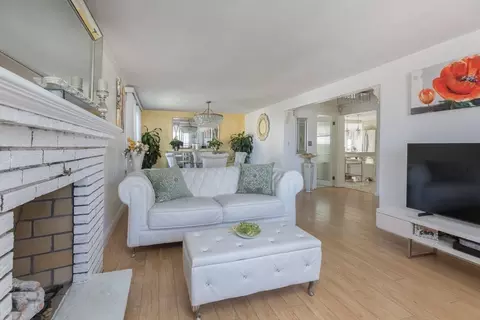Living - 58 Bettinson Ave, Everett, MA 02149 photo 5 of 6