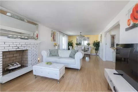 Living - 58 Bettinson Ave, Everett, MA 02149 photo 4 of 6
