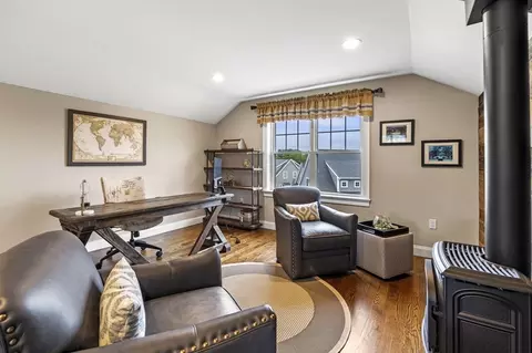 21 Watson Ln, Woburn, MA 01801 photo 32