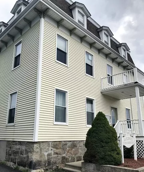 870 Maple St #3, Fall River, MA 02720 photo 2