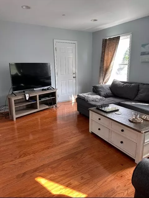 870 Maple St #3, Fall River, MA 02720 photo 11