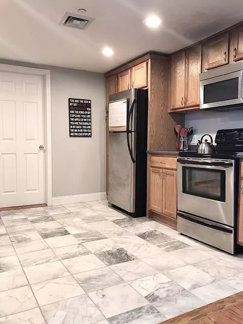 870 Maple St #3, Fall River, MA 02720 photo 5