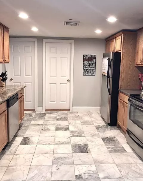 870 Maple St #3, Fall River, MA 02720 photo 6