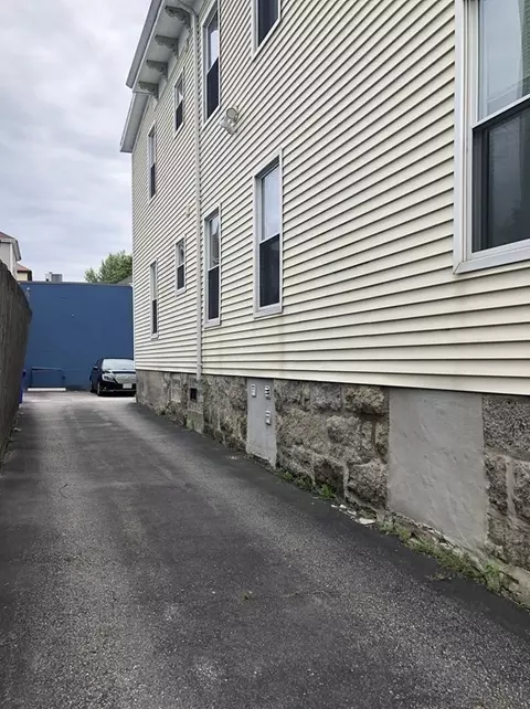 870 Maple St #3, Fall River, MA 02720 photo 3