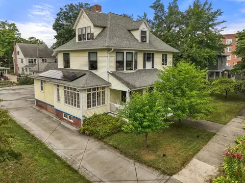 36 Firglade Ave, Springfield, MA 01108