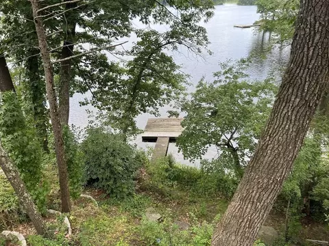 75 Russell Rd, Wellesley, MA 02482 photo 7