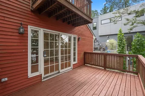 75 Russell Rd, Wellesley, MA 02482 photo 4