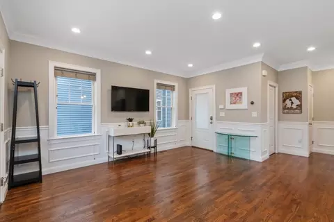 Entry Way - 141 Ash St #1, Waltham, MA 02453 photo 5 of 5