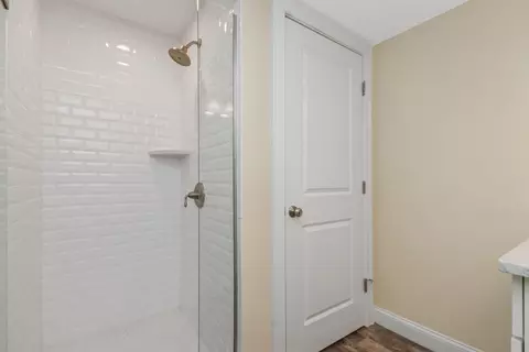 Bath - 141 Ash St #1, Waltham, MA 02453 photo 7 of 8
