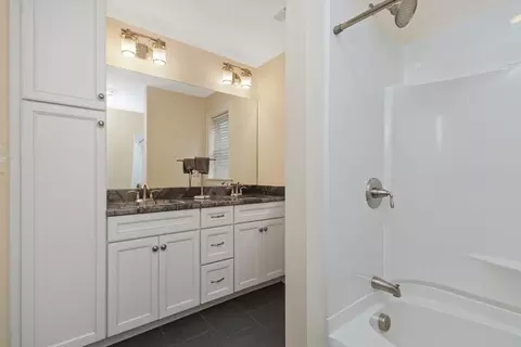 Bath - 141 Ash St #1, Waltham, MA 02453 photo 5 of 8