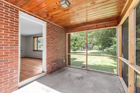 1882 Parker St, Springfield, MA 01128 photo 34