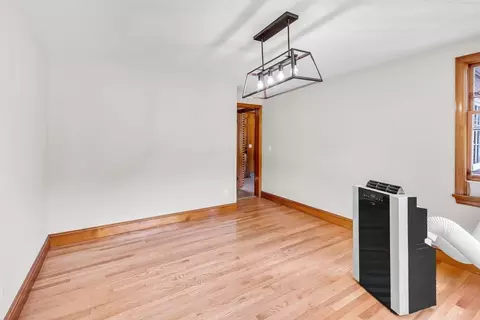 1882 Parker St, Springfield, MA 01128 photo 8