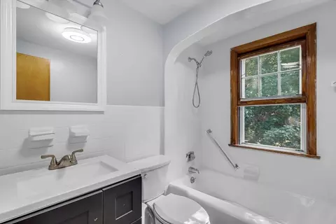 1882 Parker St, Springfield, MA 01128 photo 24