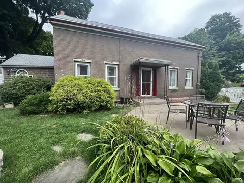 8 Park St, Fitchburg, MA 01420