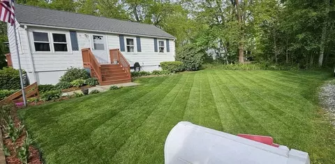 18 E Druid Hill Ave, Randolph, MA 02368