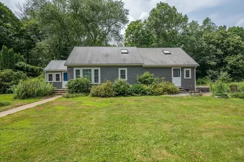 307 Spencer Rd, Oakham, MA 01068
