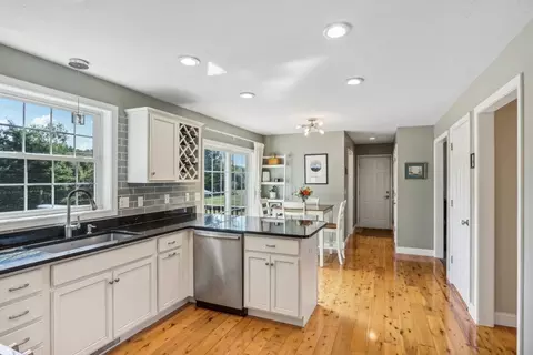 Kitchen - 52 Cart Path Rd, Dracut, MA 01826 photo 4 of 4