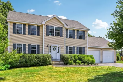 Exterior - 52 Cart Path Rd, Dracut, MA 01826 photo 2 of 7
