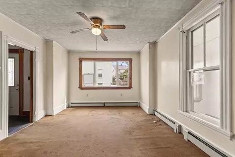 Living - 18 Harold Ave, Gloucester, MA 01930 photo 1 of 4