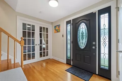 Entry Way - 28 Rosegate Rd, Needham, MA 02494 photo 1 of 3