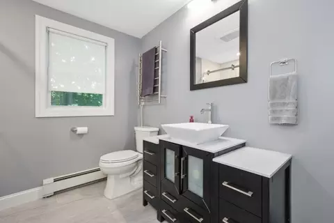 Bath - 28 Rosegate Rd, Needham, MA 02494 photo 2 of 3