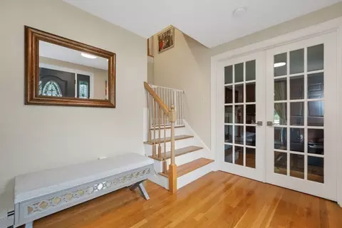 Entry Way - 28 Rosegate Rd, Needham, MA 02494 photo 2 of 3