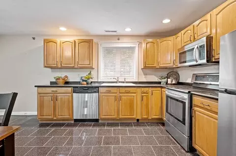 1 Hatfield St #3, Worcester, MA 01604 photo 11