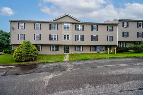 1 Hatfield St #3, Worcester, MA 01604