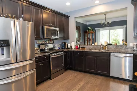 29 Chestnut Crk #29, Weymouth, MA 02190