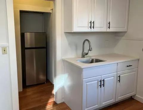 Kitchen - 12 Cleveland Ave, Everett, MA 02149 photo 4 of 5
