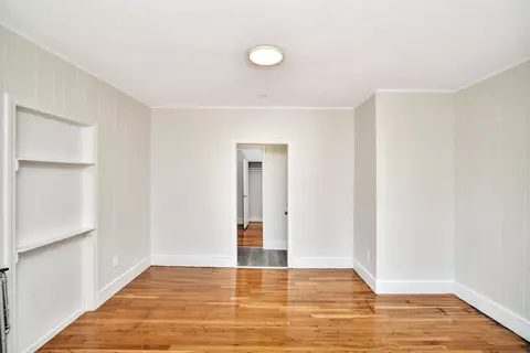 Bedroom - 12 Cleveland Ave, Everett, MA 02149 photo 5 of 11
