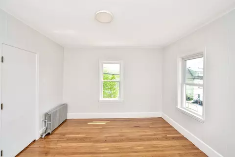 Bedroom - 12 Cleveland Ave, Everett, MA 02149 photo 2 of 11