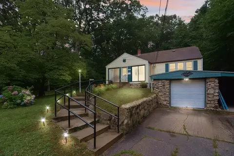 304 Saint Paul St, North Smithfield, RI 02896