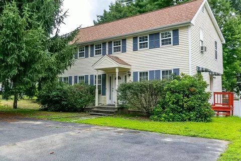 28 Lilac Cir, Marlborough, MA 01752