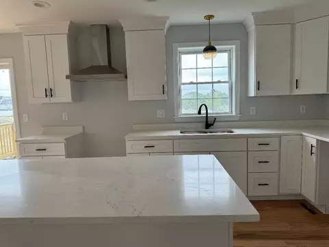 266 Kilburn, Fall River, MA 02720 photo 4