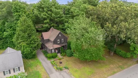 68 Curtis St, Reading, MA 01867 photo 2