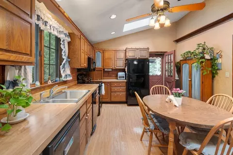 68 Curtis St, Reading, MA 01867 photo 13