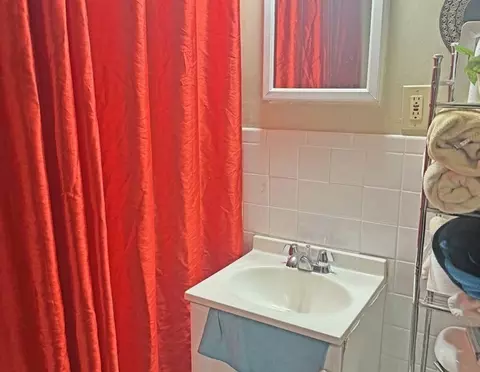 Bath - 303 Broadway, Lynn, MA 01904 photo 1 of 2