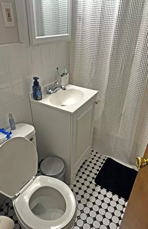 Bath - 303 Broadway, Lynn, MA 01904 photo 2 of 2
