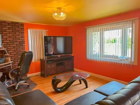 Living - 11 Lothrop St, Saugus, MA 01906 photo 2 of 2