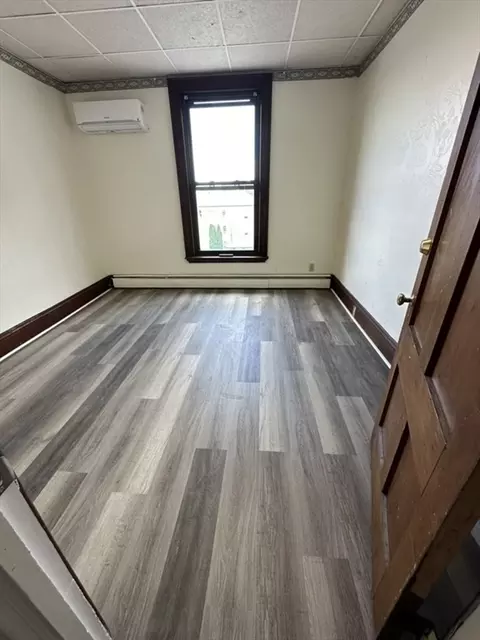 30 Edward St, Worcester, MA 01605 photo 10