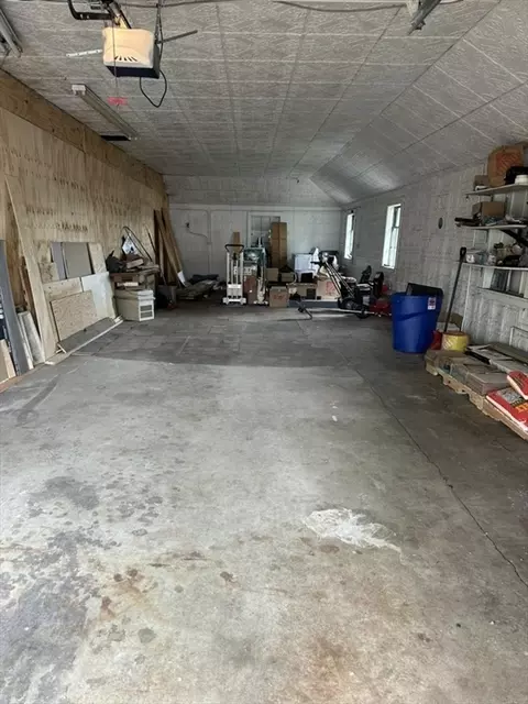 30 Edward St, Worcester, MA 01605 photo 12