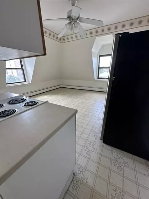 30 Edward St, Worcester, MA 01605 photo 18