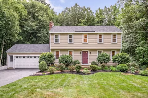 63 Century Way, Dunstable, MA 01827