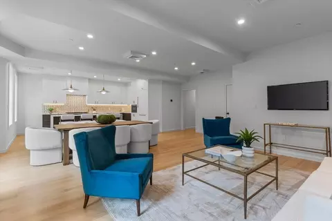 6 Claflin Rd #2, Brookline, MA 02445 photo 8