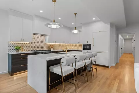 6 Claflin Rd #2, Brookline, MA 02445 photo 10