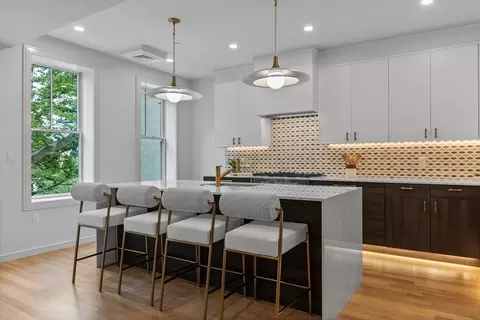 6 Claflin Rd #2, Brookline, MA 02445 photo 9