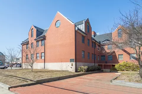 60 E Central St #208, Natick, MA 01760